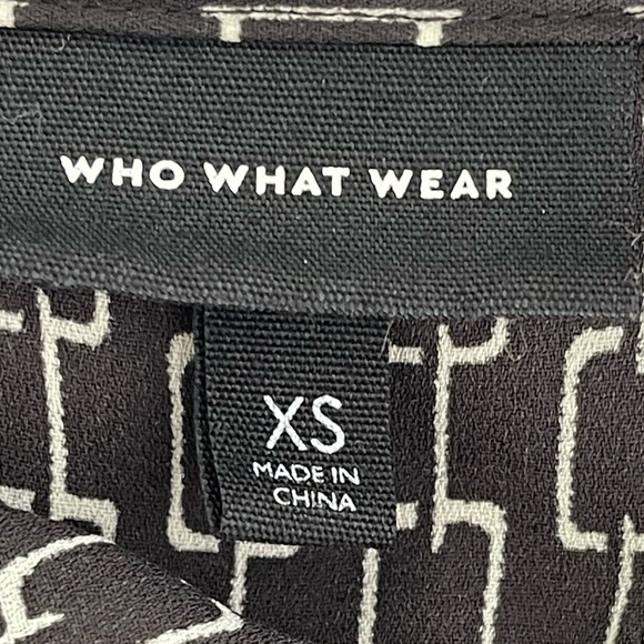 Who What Wear Black White Geometric Pattern Long Sleeve
Button Up Blouse XS - Picture 11 of 14